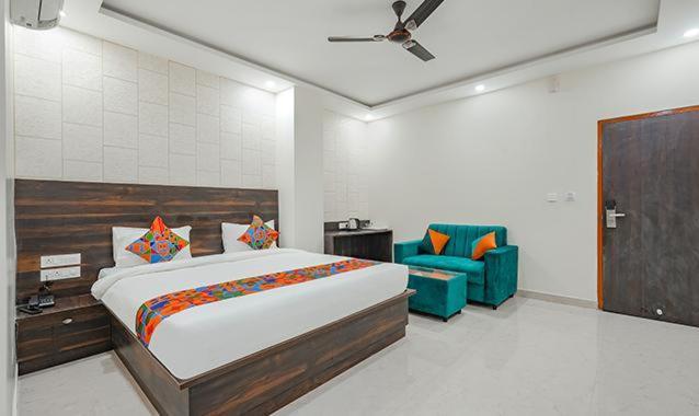 Zeke Avenue 2* Bangalore