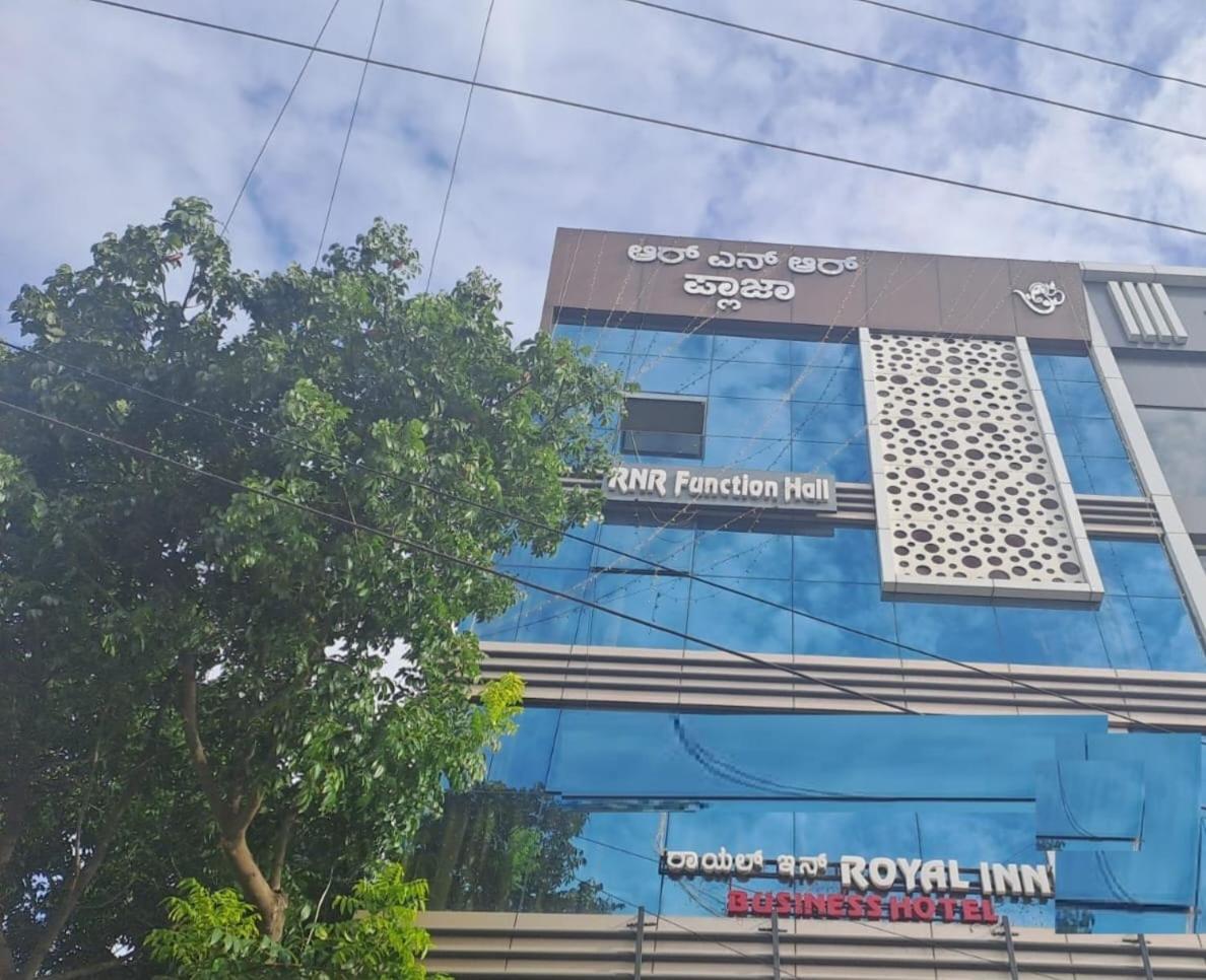 Hotel Zeke Avenue